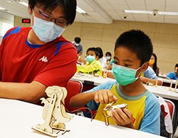 線控機器人,手作體驗課程