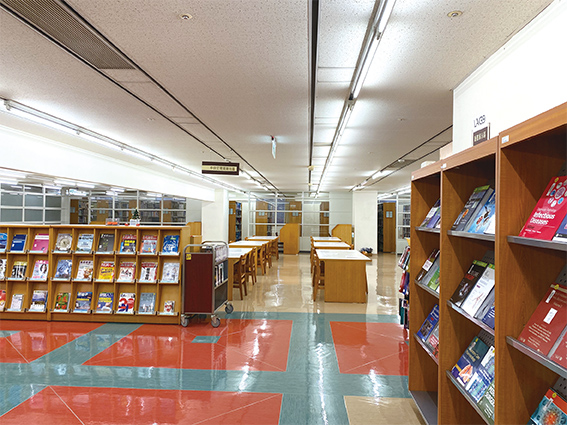 中山附醫在醫院圖書館內成立實證醫學中心，落實實證醫學在臨床醫療照護的應用。