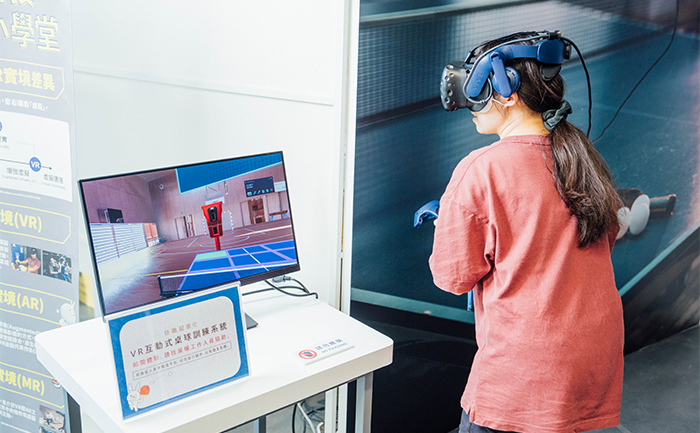 「VR互動式桌球訓練系統」可提升使用者遠端訓練效果,兼具娛樂性。