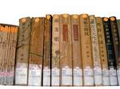 從藏書類別中發現葉榮鐘閱讀之廣,看見他人文素養的來源。