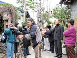 由李行監製、王童導演的陳慧坤紀錄片，由2006年1月前往台中縣龍井鄉童年祖厝開拍。
