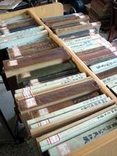 靜待編目的日文舊籍，是南市圖90年館慶的策展重點。