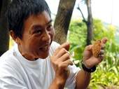半途出家的農夫林明賢,從社大習得說農業故事的好本領。