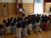 生動的演出，吸引小朋友目光。