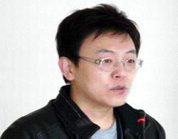 郭強生帶著城市文明知識份子風範，繼續思考寫作。