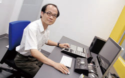 李春生（視教課課員）